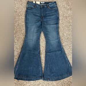 Wrangler Women's Classic Blue Flare Jeans